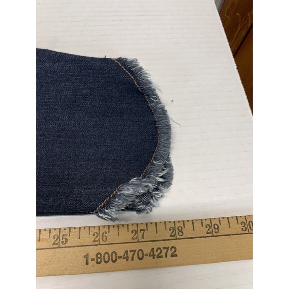 1822 Denim Jeans Women’s Size 6 Cut off Raw Hem Medium Wash - Picture 6 of 7